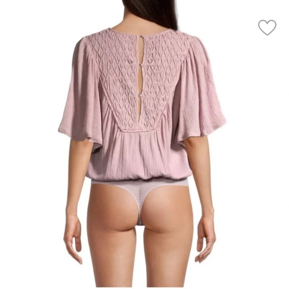 🌟NEW Intimately Free People Pink Smocked Billowy Perfect Catch Bodysuit Medium - Picture 6 of 12